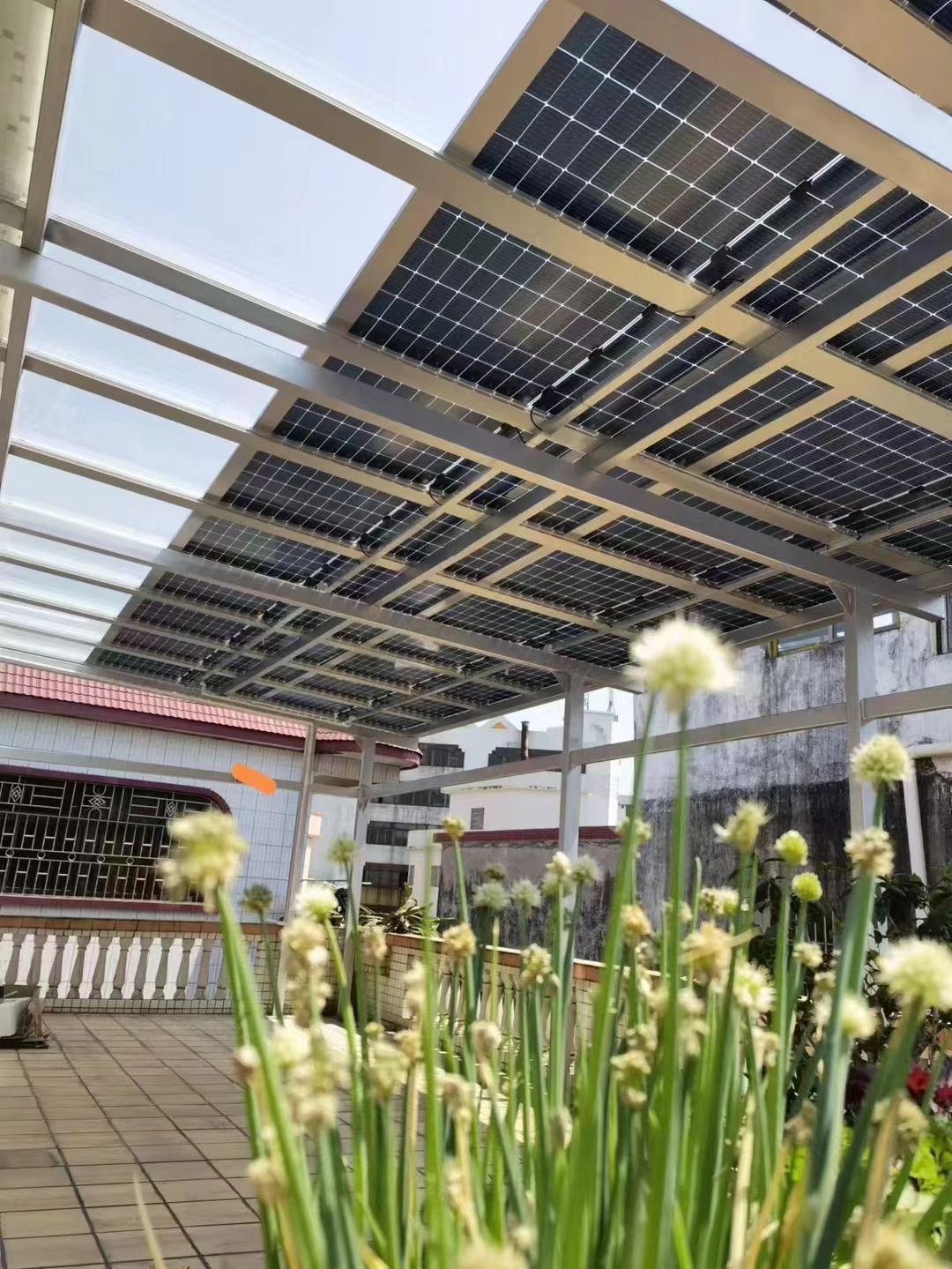 章丘别墅家用屋顶太阳能发电系统安装